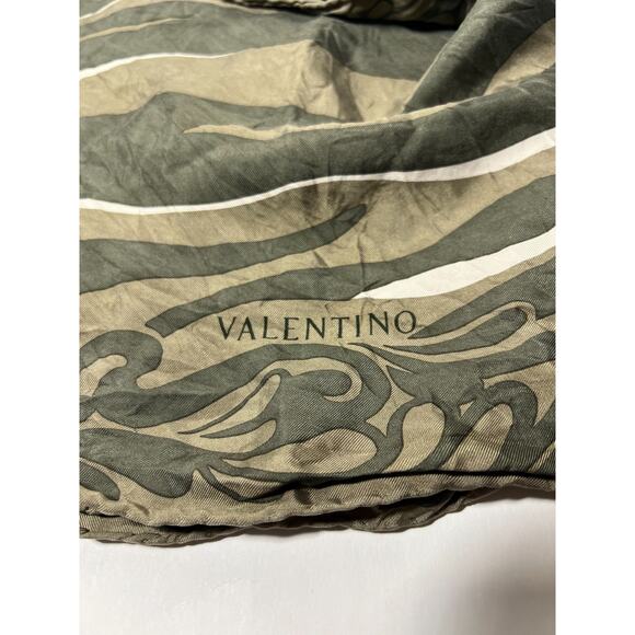 Valentino Khaki Green 100% Silk Scarf 34" x 32" Made in Italy - Picture 3 of 7